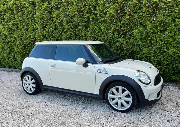 MINI Cooper S cena 21900 przebieg: 189000, rok produkcji 2008 z Gdynia małe 79